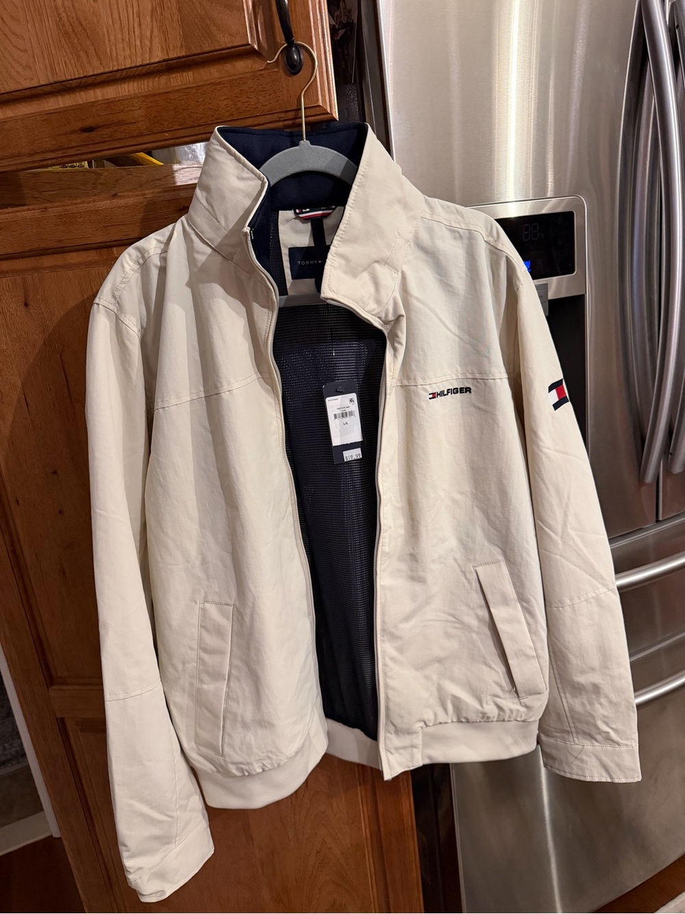 Tommy Hilfiger Men’s Beige  Lightweight Jacket. NWT
